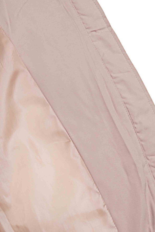 detail Prodloužená dámská zimní bunda s kapucí
