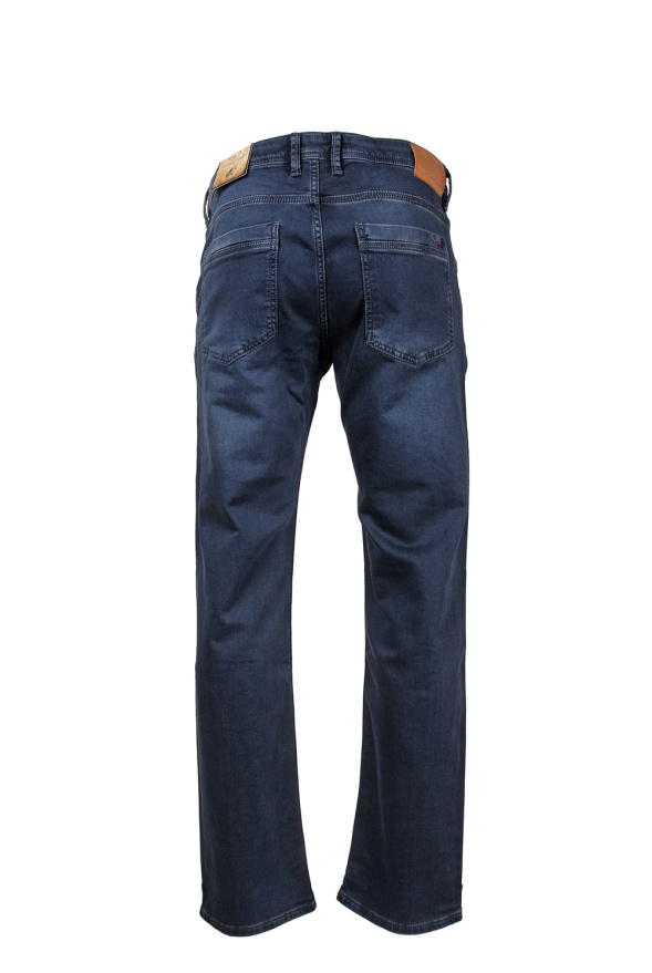 detail Papion jeans